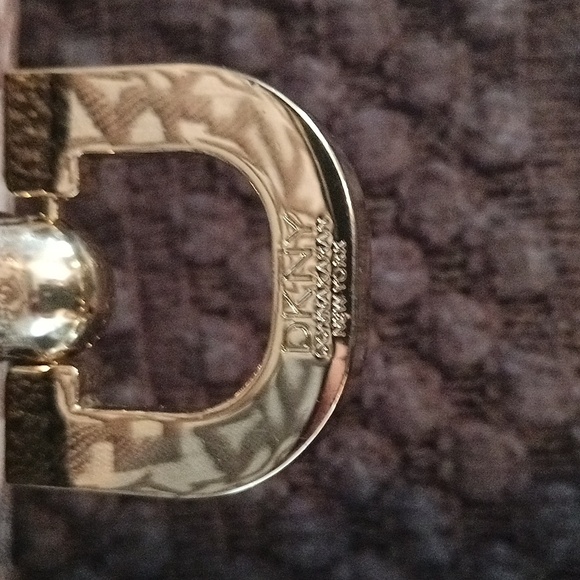 DKNY Vintage signature chain handle 🎒 Bag Authentic - Picture 12 of 14